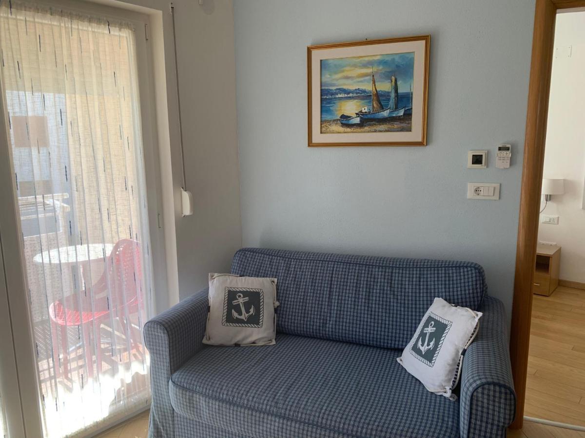 Apartment Klara Krk Town Luaran gambar